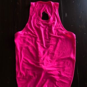 Tie Back Under Gap Fit Tank